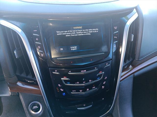 used 2019 Cadillac Escalade ESV car, priced at $29,128