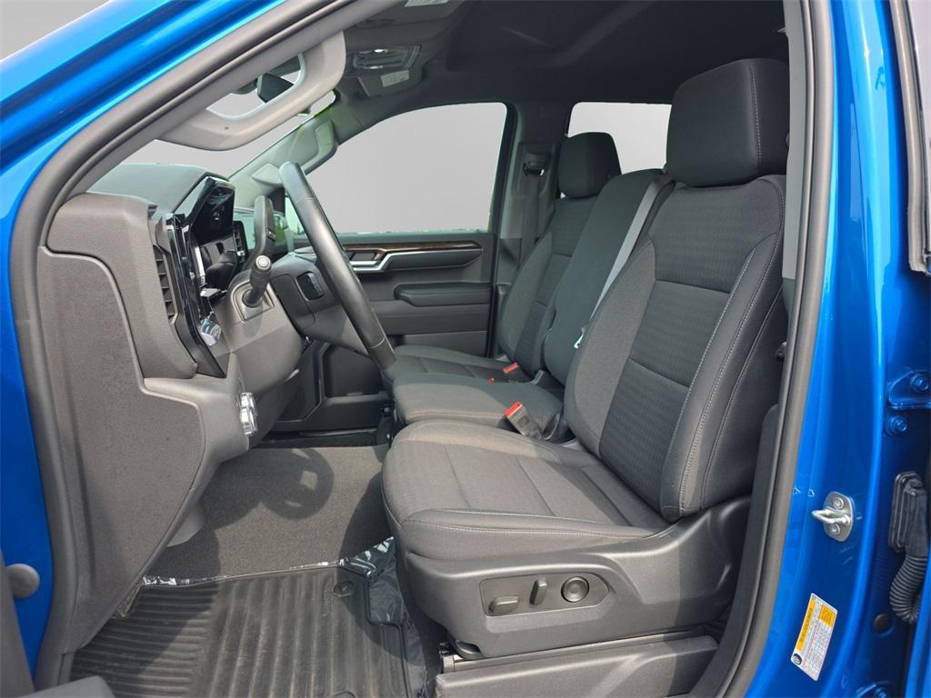 used 2023 GMC Sierra 1500 car, priced at $34,940