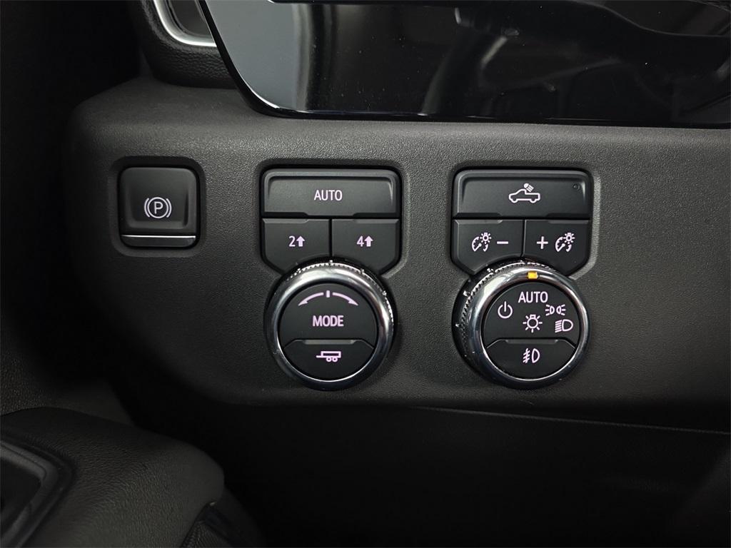 used 2023 GMC Sierra 1500 car, priced at $34,940
