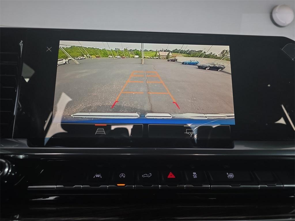 used 2023 GMC Sierra 1500 car, priced at $34,940