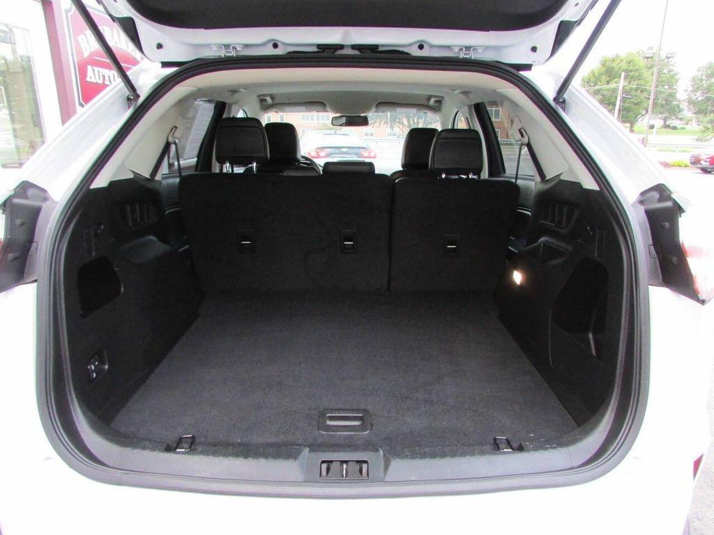 used 2024 Ford Edge car, priced at $22,900