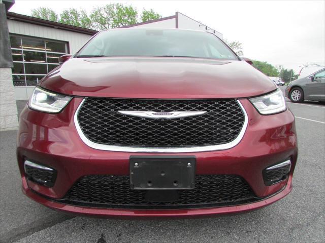 used 2023 Chrysler Pacifica car, priced at $24,900