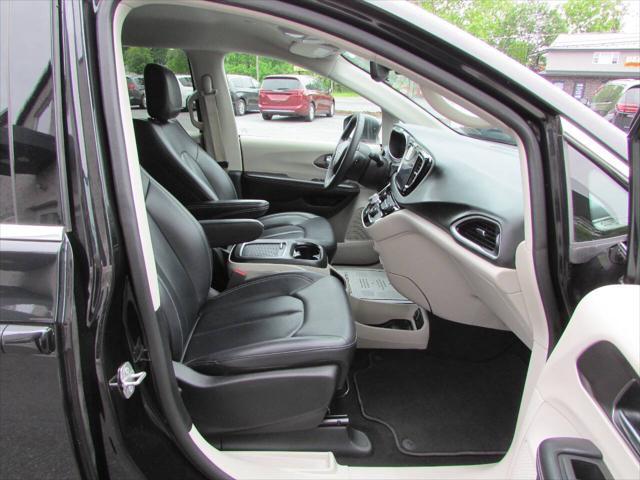 used 2023 Chrysler Pacifica car, priced at $26,500