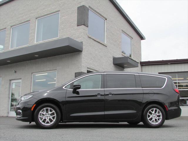 used 2023 Chrysler Pacifica car, priced at $26,500