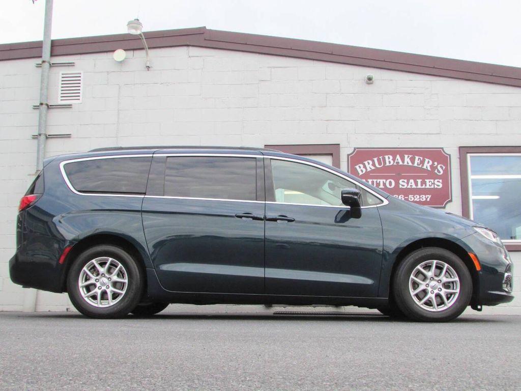 used 2022 Chrysler Pacifica car, priced at $28,900