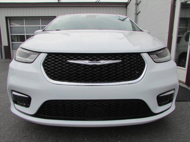 used 2021 Chrysler Pacifica car, priced at $27,900