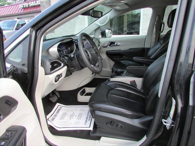 used 2023 Chrysler Pacifica car, priced at $24,900