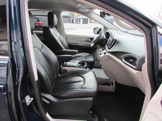 used 2023 Chrysler Pacifica car, priced at $24,900