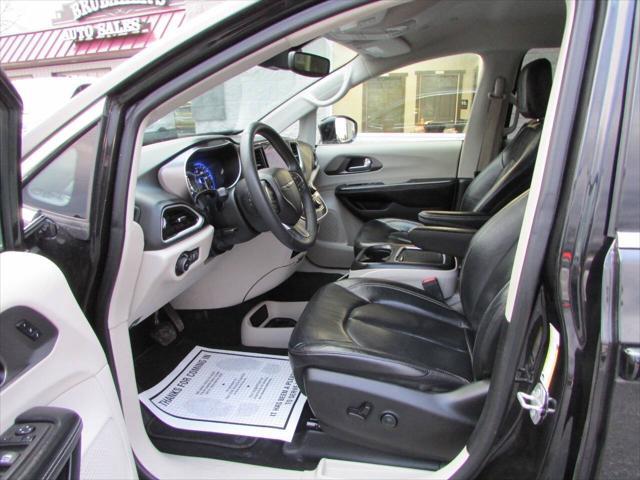 used 2022 Chrysler Pacifica car, priced at $23,900