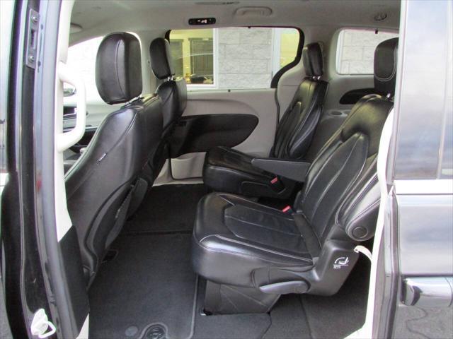 used 2022 Chrysler Pacifica car, priced at $23,900