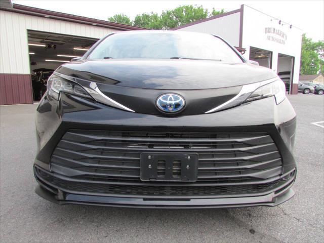 used 2021 Toyota Sienna car, priced at $33,900