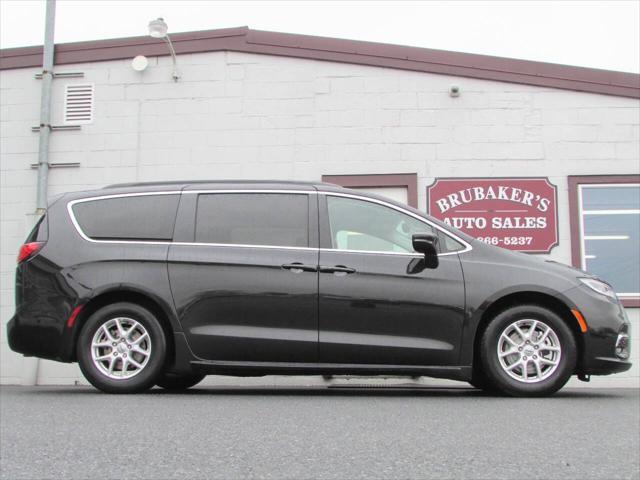 used 2022 Chrysler Pacifica car, priced at $20,900