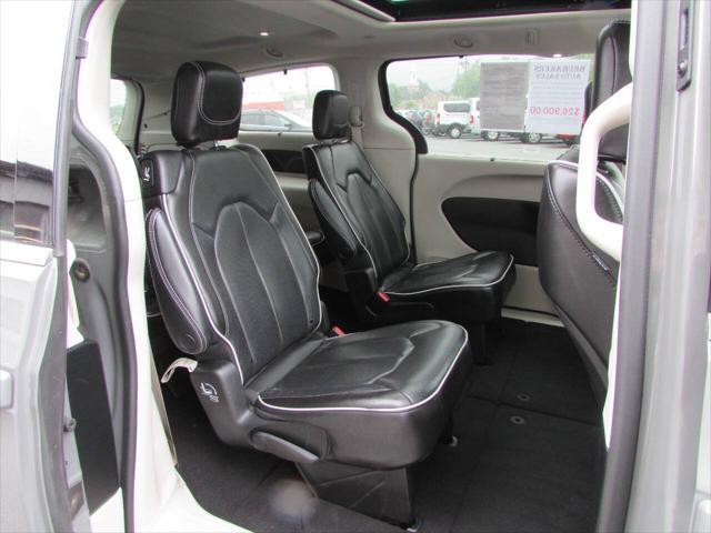 used 2022 Chrysler Pacifica car, priced at $26,900
