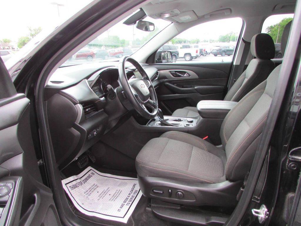 used 2019 Chevrolet Traverse car, priced at $18,900