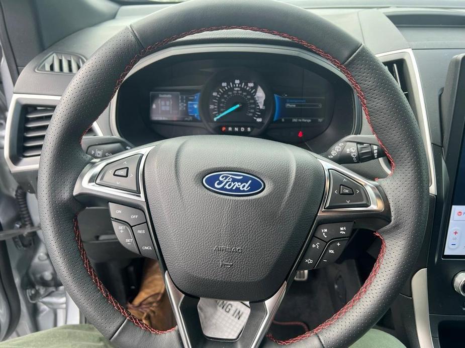 used 2024 Ford Edge car, priced at $37,950