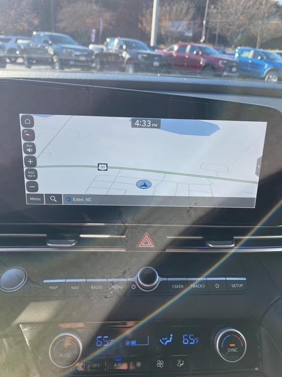 used 2024 Hyundai Elantra car