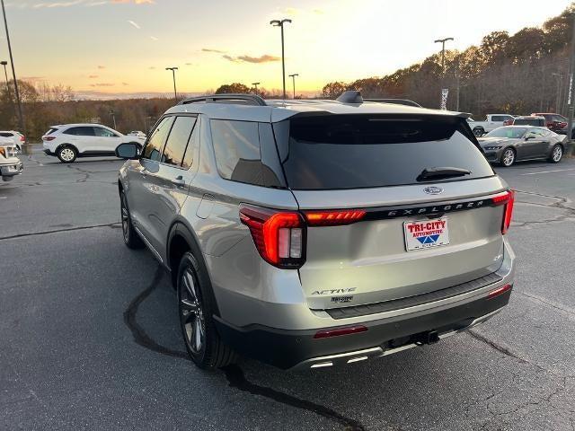 new 2025 Ford Explorer car, priced at $47,205