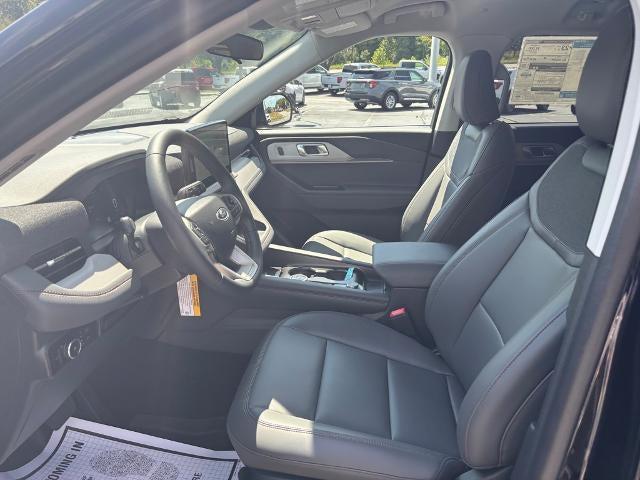 new 2025 Ford Explorer car, priced at $47,720