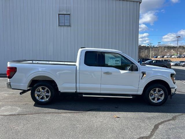 new 2024 Ford F-150 car, priced at $45,975