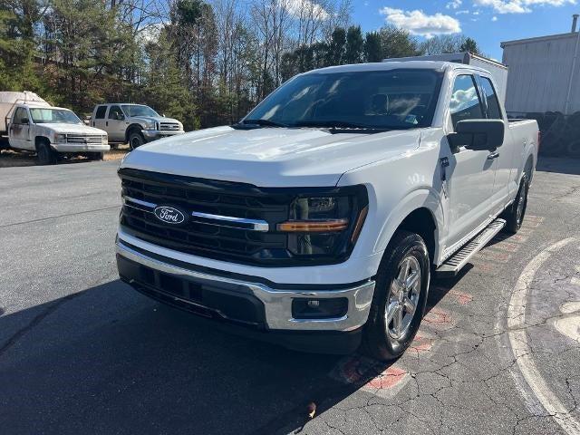 new 2024 Ford F-150 car, priced at $45,975