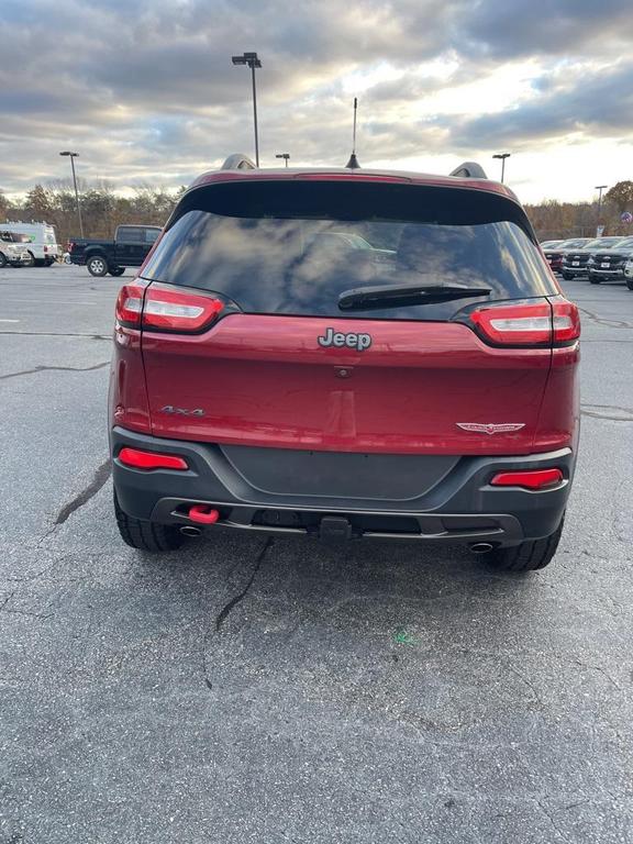 used 2016 Jeep Cherokee car