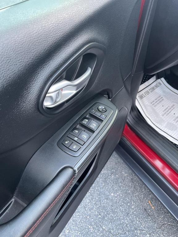 used 2016 Jeep Cherokee car