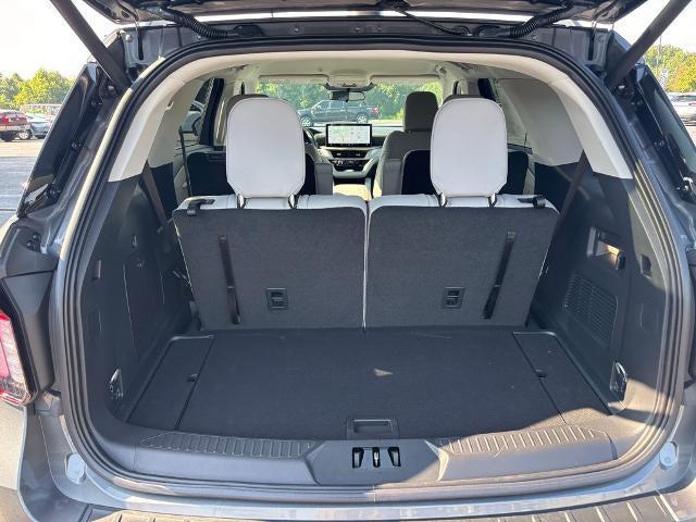 new 2025 Ford Explorer car, priced at $44,325