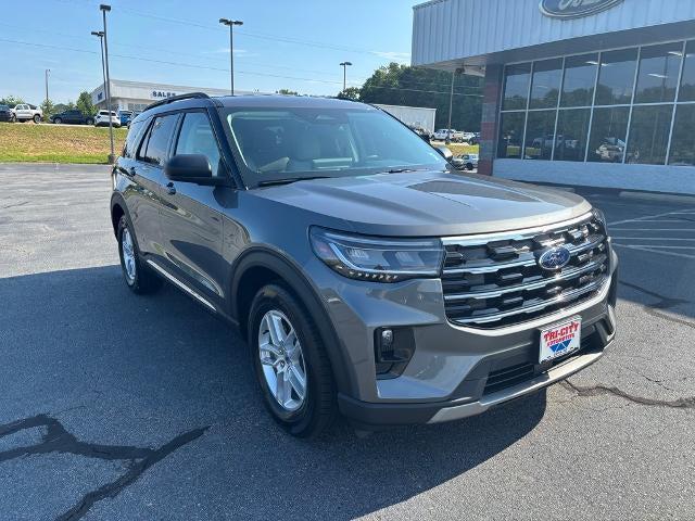 new 2025 Ford Explorer car, priced at $44,325