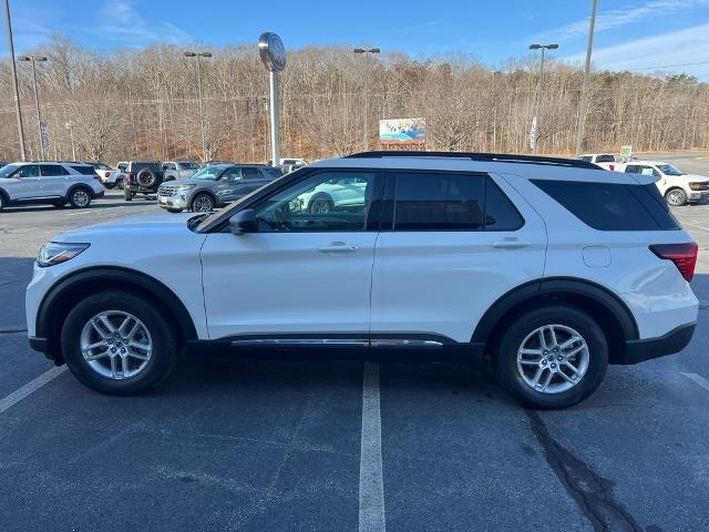 new 2025 Ford Explorer car, priced at $44,265