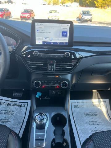 new 2025 Ford Escape car, priced at $28,800