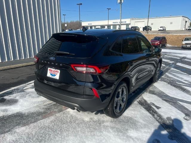 new 2025 Ford Escape car, priced at $33,070