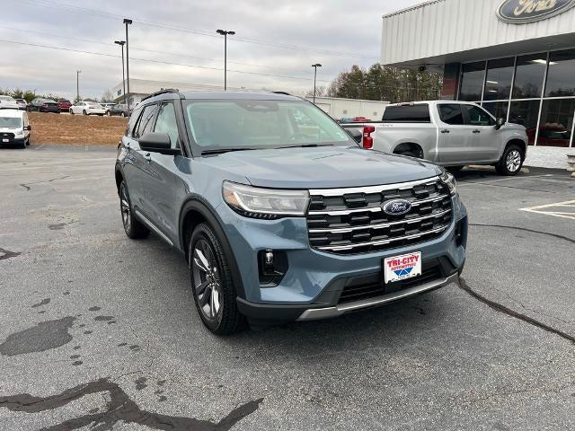 new 2025 Ford Explorer car, priced at $47,700