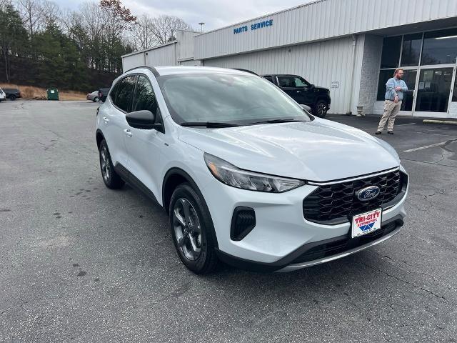 new 2025 Ford Escape car, priced at $31,970