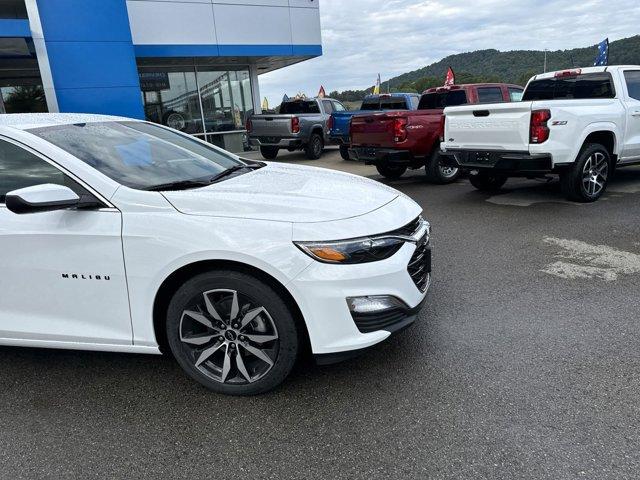 new 2025 Chevrolet Malibu car, priced at $25,808