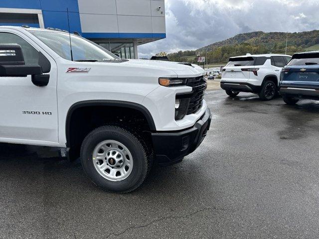 new 2025 Chevrolet Silverado 3500 car, priced at $53,075