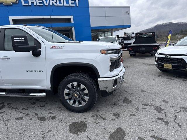 new 2025 Chevrolet Silverado 3500 car, priced at $70,364