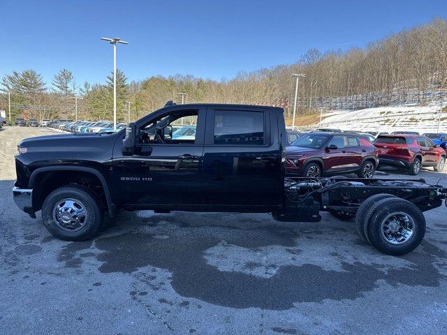 new 2025 Chevrolet Silverado 3500 car, priced at $66,347