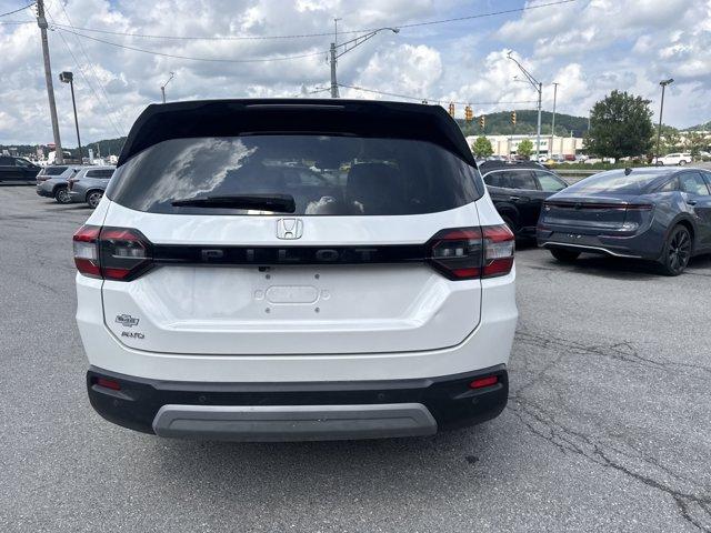 used 2025 Honda Pilot car, priced at $41,300