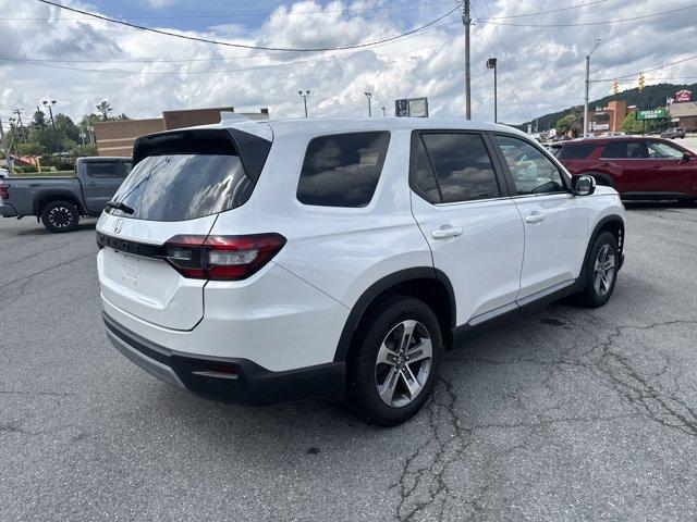 used 2025 Honda Pilot car, priced at $41,300
