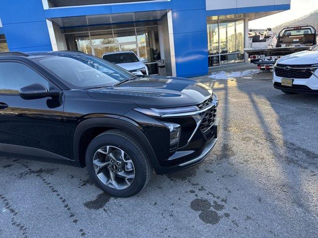 new 2025 Chevrolet Trax car, priced at $23,701