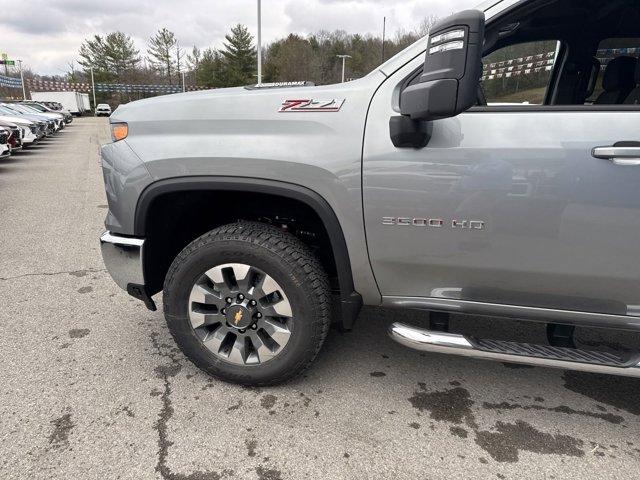 new 2025 Chevrolet Silverado 3500 car, priced at $70,070