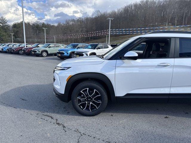 new 2025 Chevrolet TrailBlazer car, priced at $30,585