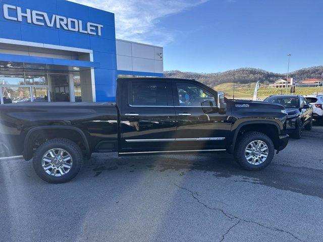 new 2025 Chevrolet Silverado 3500 car, priced at $86,080