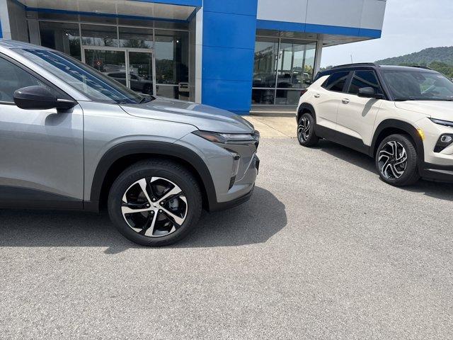 new 2025 Chevrolet Trax car