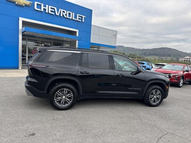 used 2024 Chevrolet Traverse car, priced at $34,055