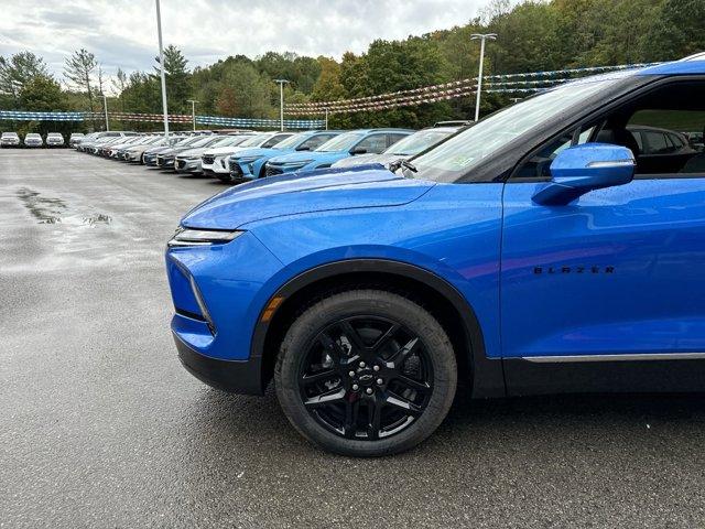 new 2025 Chevrolet Blazer car, priced at $50,127