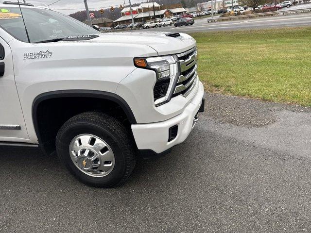 used 2024 Chevrolet Silverado 3500 car, priced at $72,994