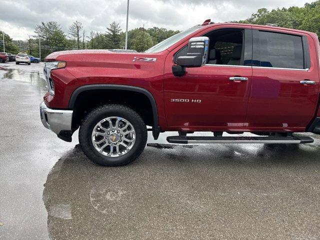 new 2025 Chevrolet Silverado 3500 car, priced at $81,474