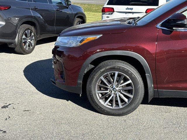 used 2019 Toyota Highlander car, priced at $24,097