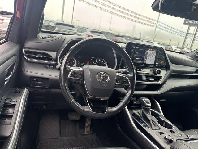 used 2021 Toyota Highlander car, priced at $31,994